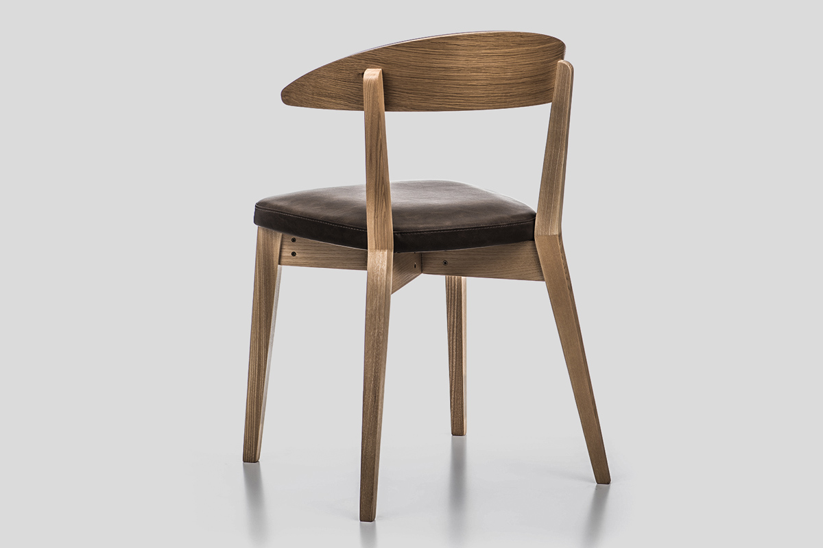 Drvena stolica modernog dizajna Linea Milanovic Srbija