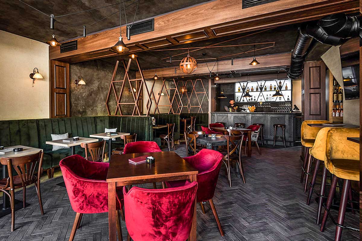 opremanje kafica restorana barova diskoteka namestaj po meri stolovi stolice sankovi Linea Milanovic